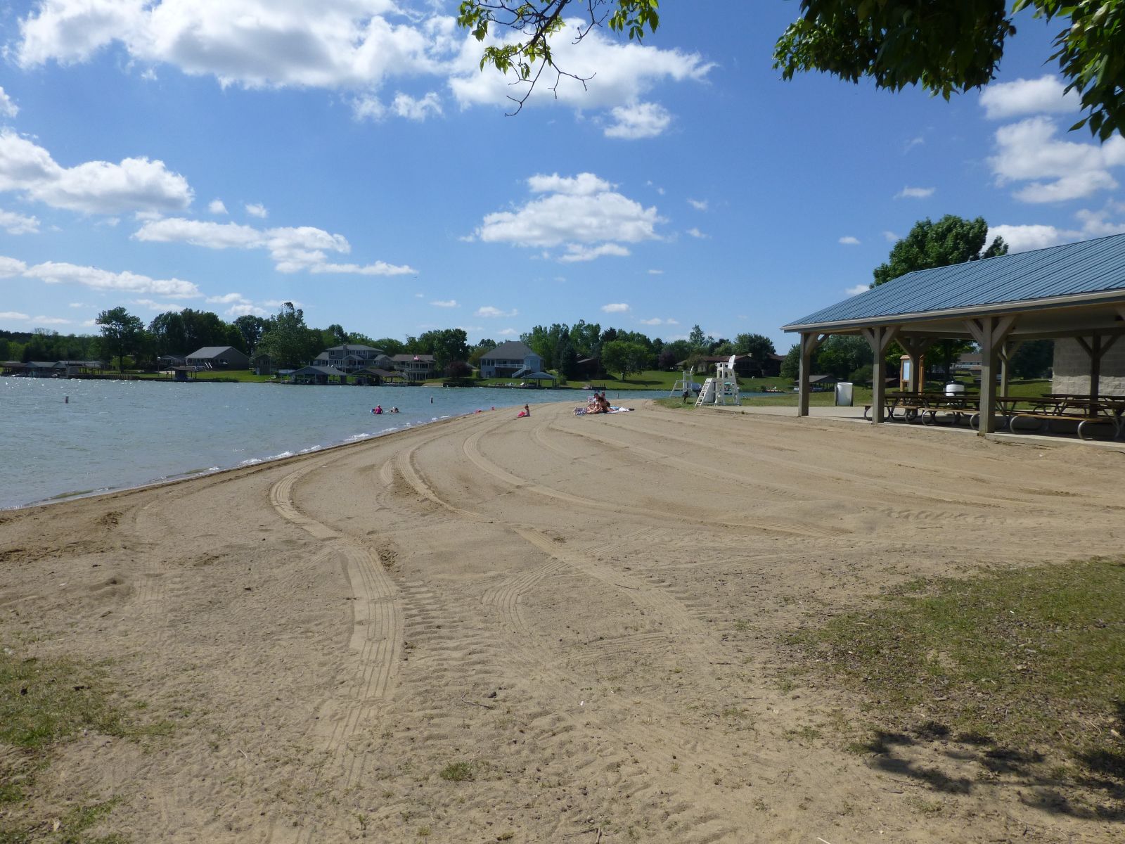 Sutton Beach at the Apple Valley Lake Sam Miller, Apply Valley Ohio